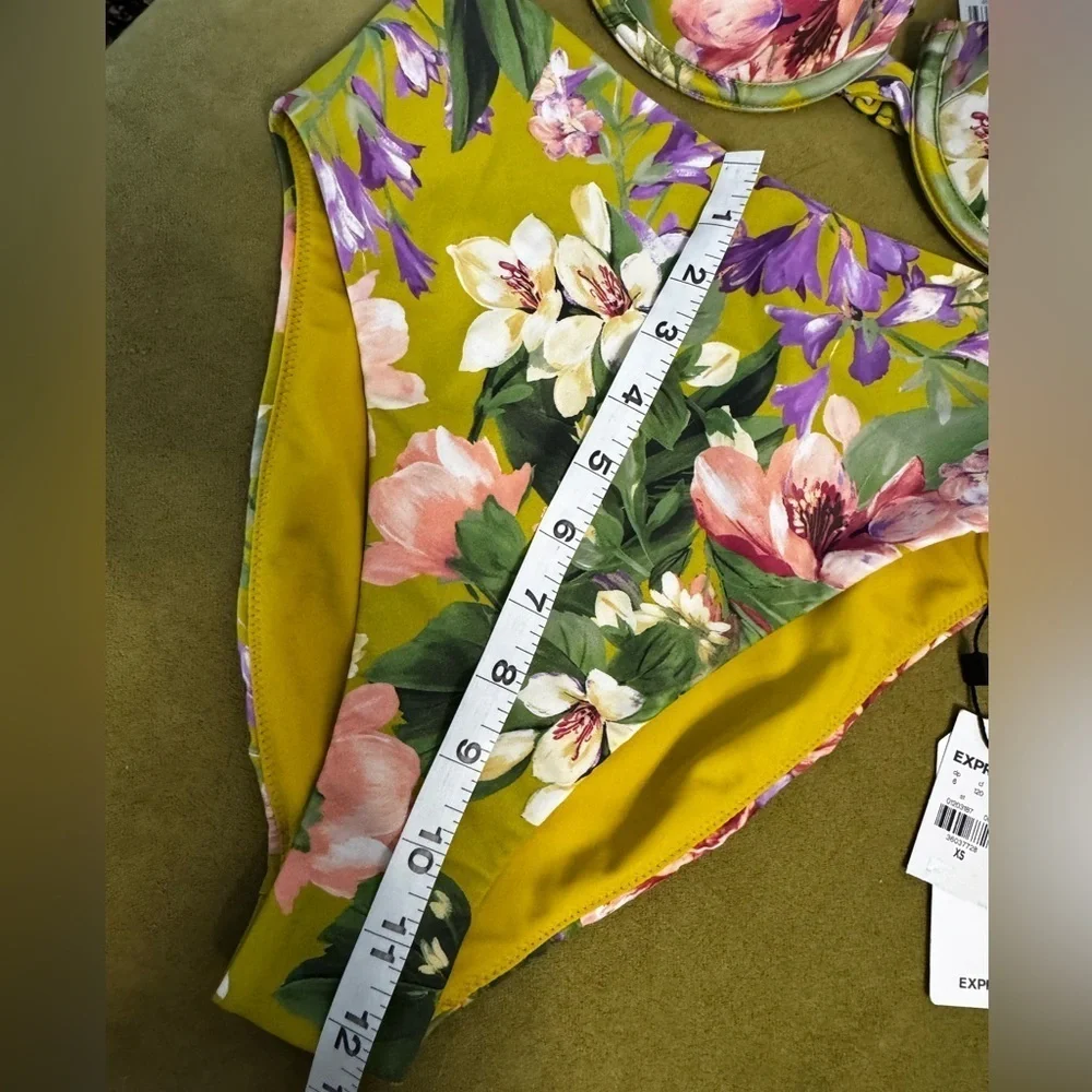 EXPRESS Body Contour Swim Set in Floral Size XS 87 - Picture 6 of 8
